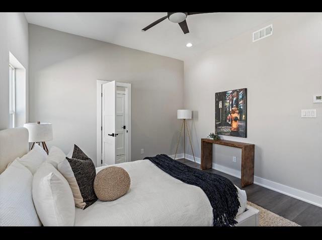 Building Photo - 5810 Hudson St