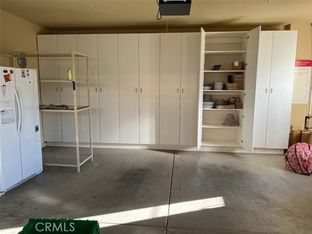 Building Photo - 1583 Twin Oaks Cir