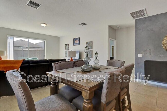Building Photo - 16321 Treasure Point Dr