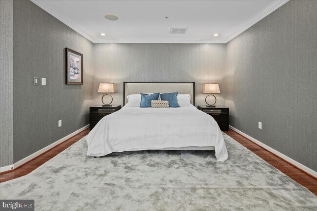 Building Photo - 2863 11th St N