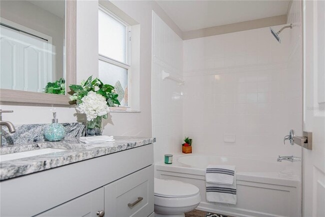 Building Photo - 8002 Carriage Pointe Dr