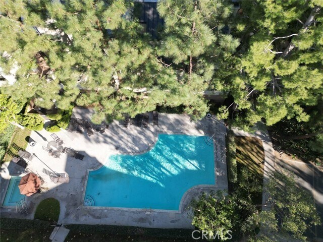 Building Photo - 5540 Owensmouth Ave