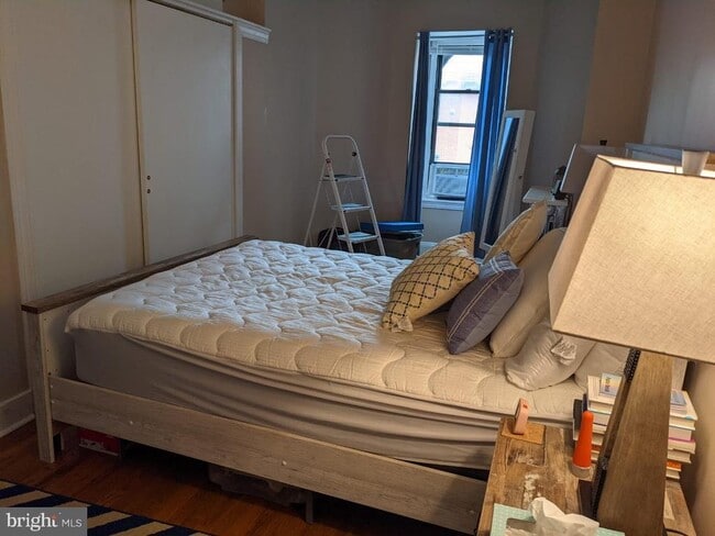 Building Photo - 152 N 21st St