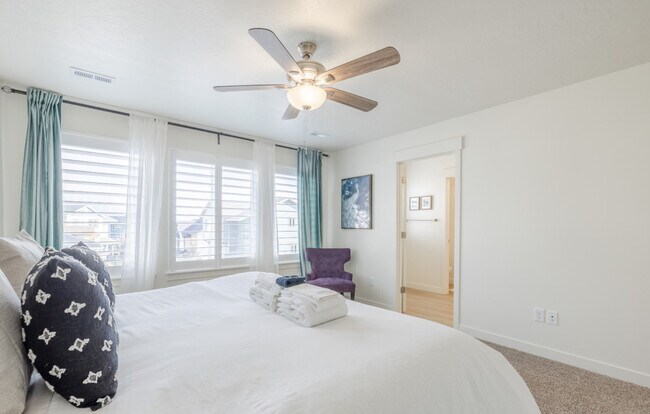 Building Photo - 408 S 680 E
