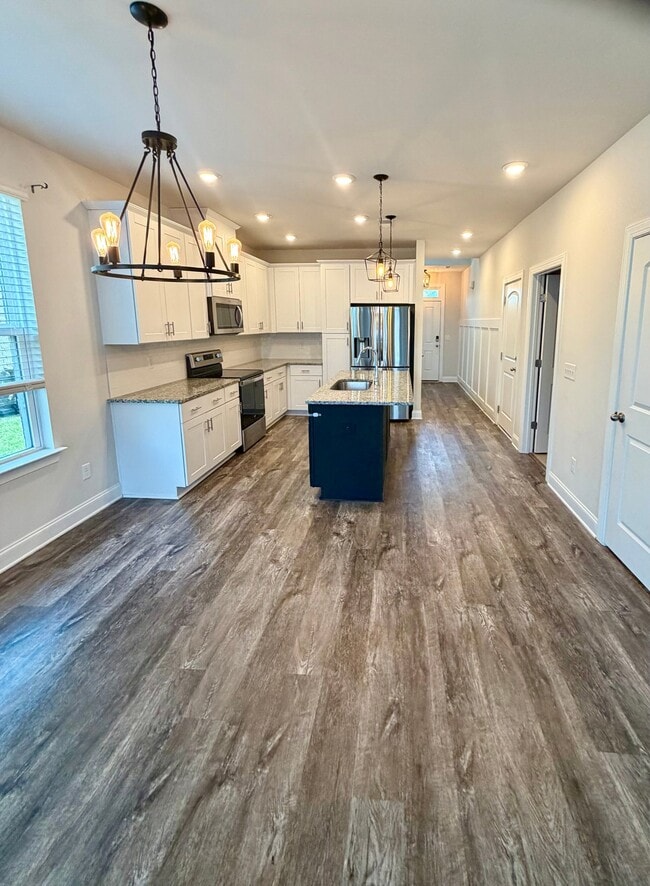 Building Photo - 416 Deveron Dr