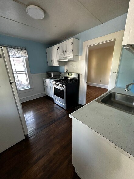 Building Photo - 50-52 Howard St