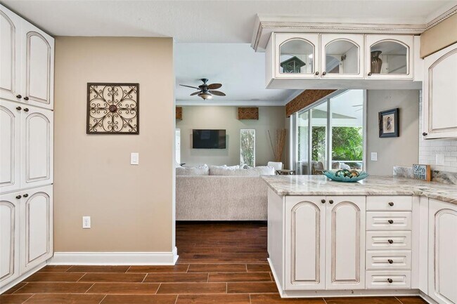 Building Photo - 17737 Esprit Dr