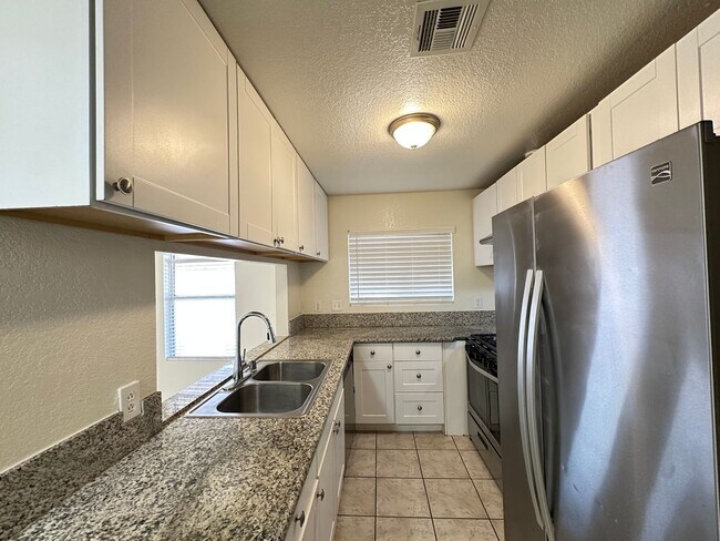 Building Photo - SPRING VALLEY COTTAGES