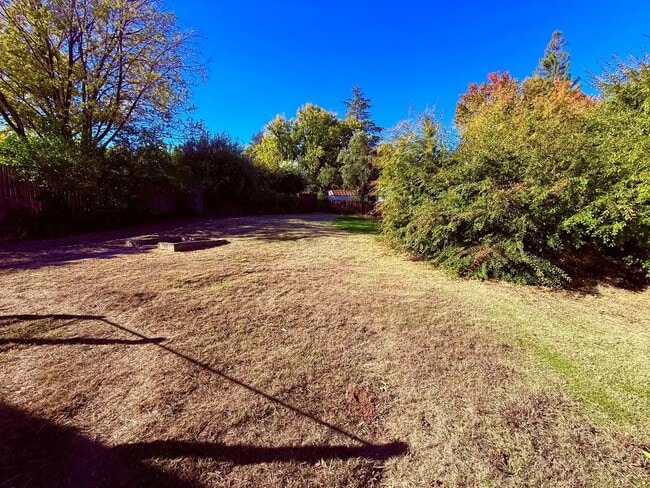 Building Photo - 28 Westwood Way