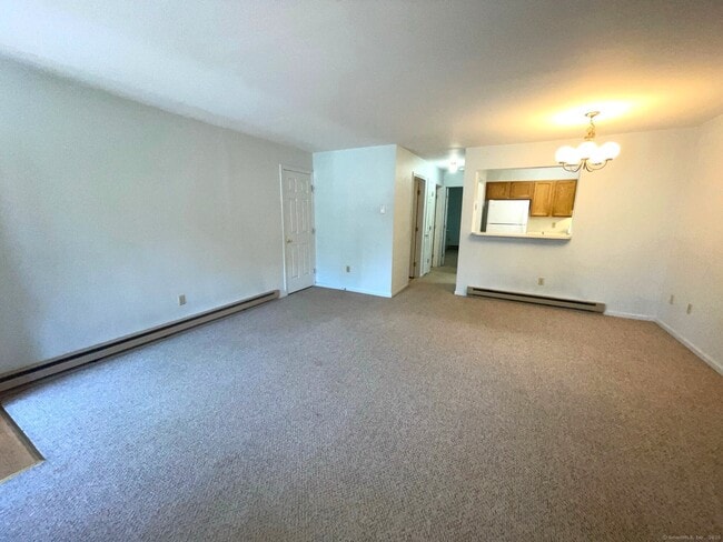 Building Photo - 307 Willow Springs