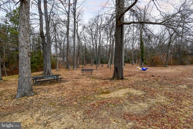 Building Photo - 1586 Pin Oak Dr