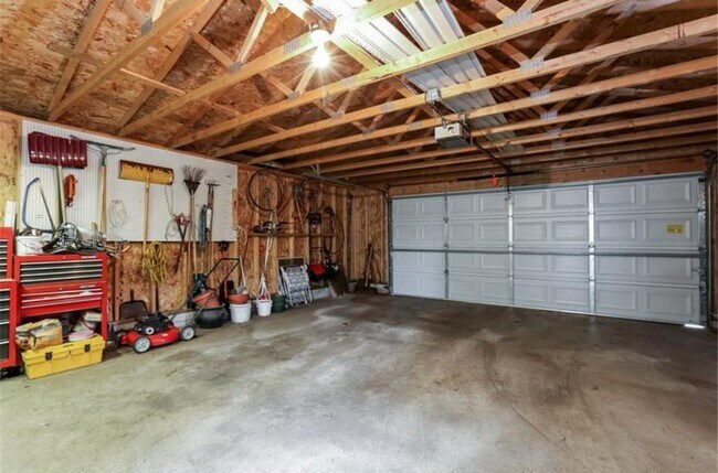 Building Photo - Gorgeous 4BR/2BA Home with Finished Lower ...