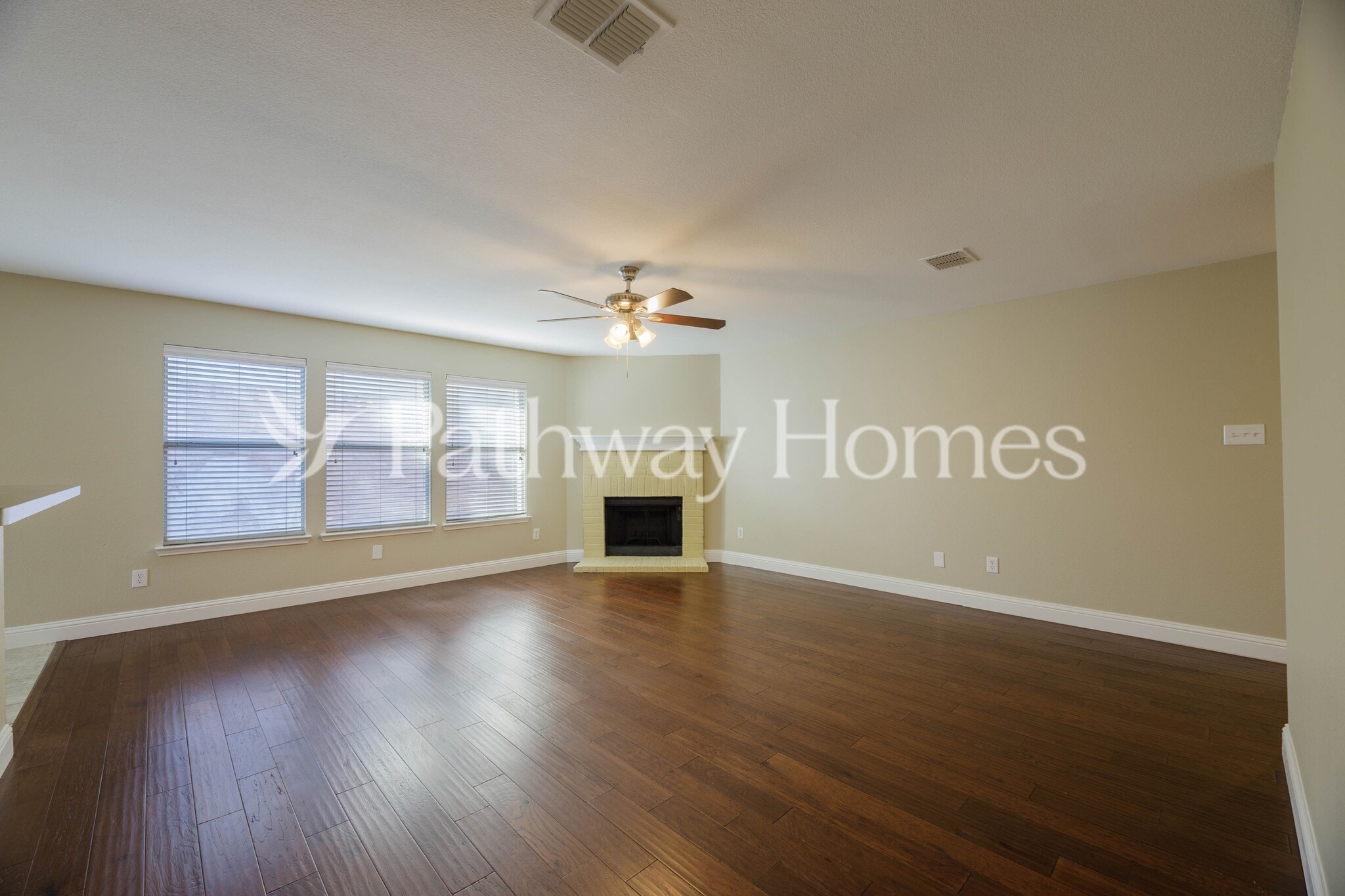 Building Photo - 2628 Terrace Dr