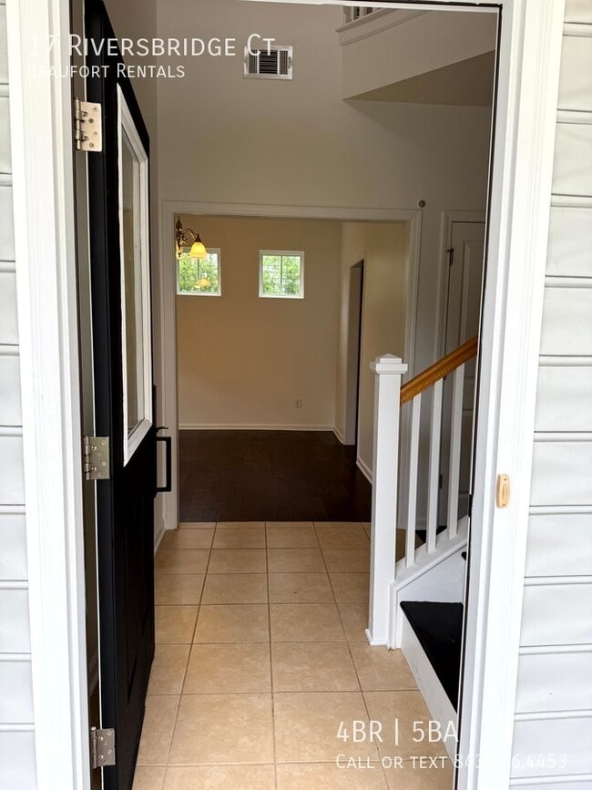 Building Photo - 17 Riversbridge Ct