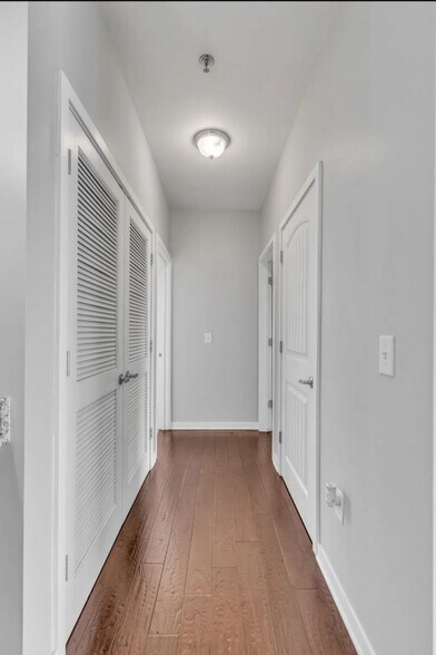 Building Photo - 1118 Litton Ave