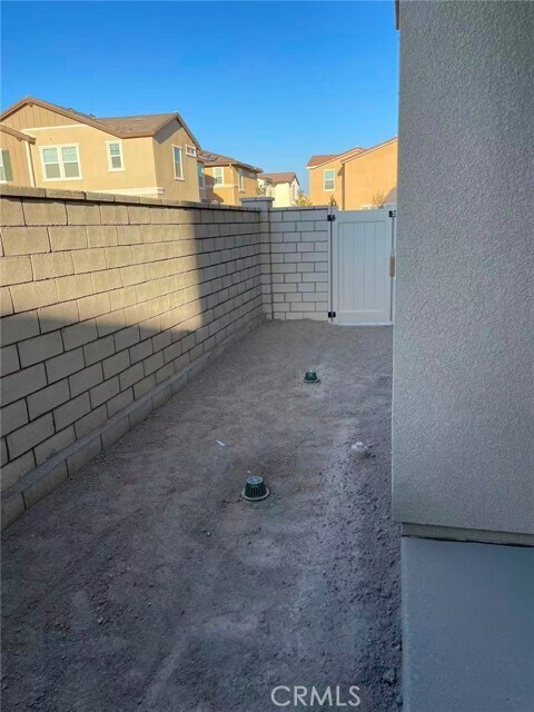 Building Photo - 8552 Midway Ln