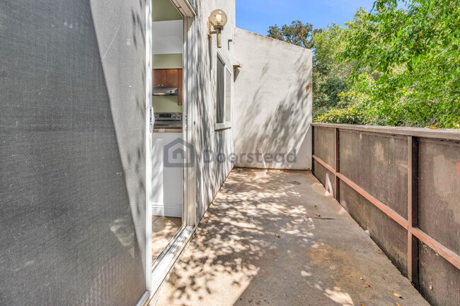 Building Photo - 8075 Caminito de Pizza