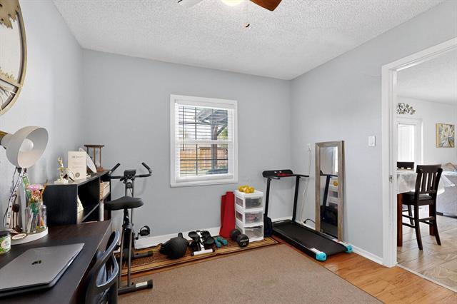 Building Photo - 633 Laguna Dr