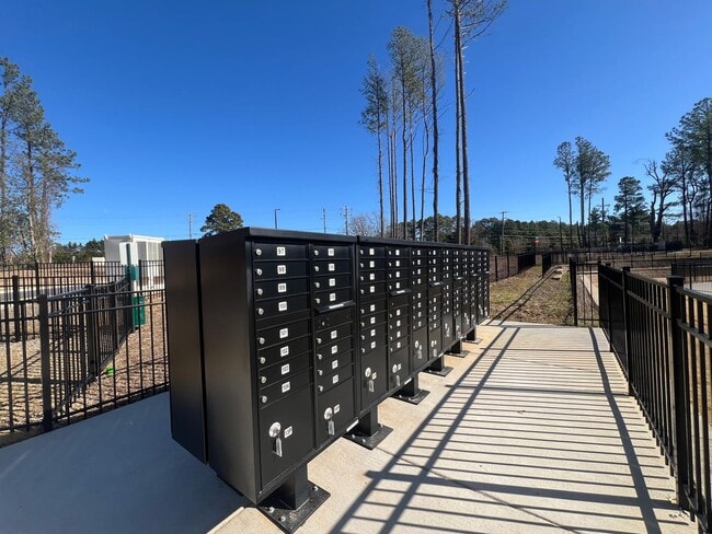 Building Photo - Stunning New Construction 3BD, 2.5BA End Unit Morrisville Townhome with Premier HOA Amenities in ...