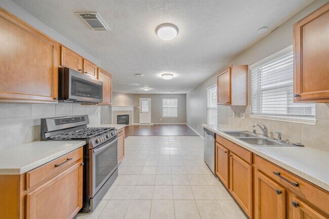 Building Photo - 9322 Canady Park Ln