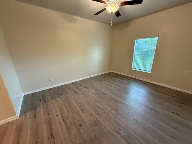 Building Photo - 3771 S San Mateo Dr