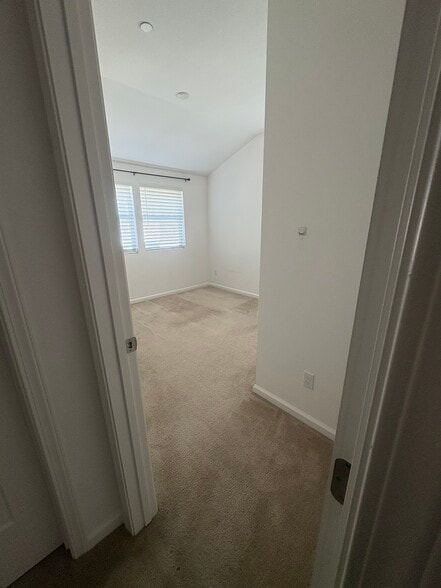 Building Photo - 5776 Sterling St