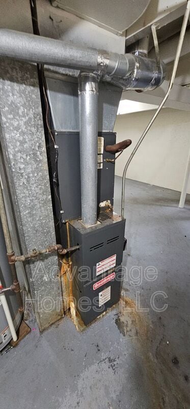 Building Photo - 824 N 70th St