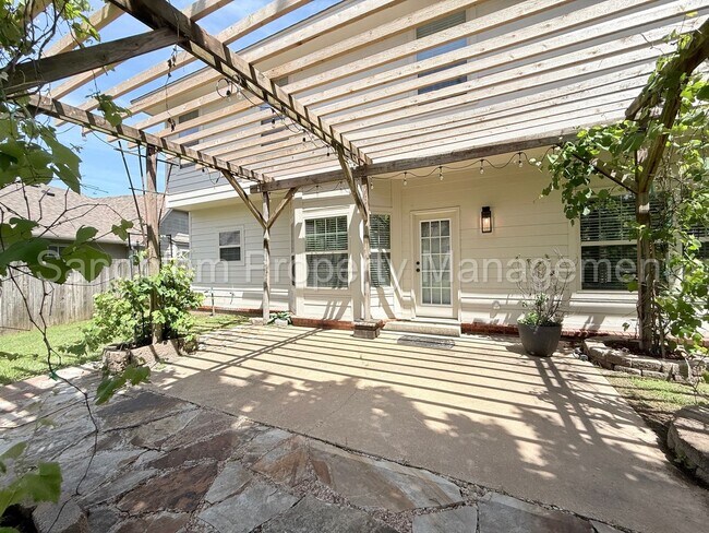 Building Photo - For Lease | Jenks | Available Now!