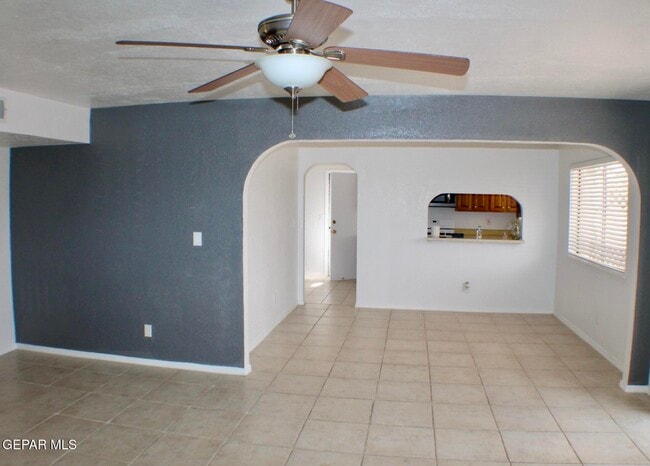 Building Photo - 11220 Pony Soldier Ave