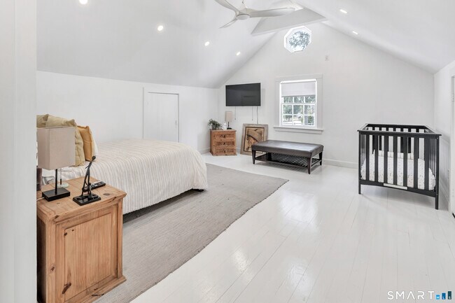 Building Photo - 70 Cranbury Rd