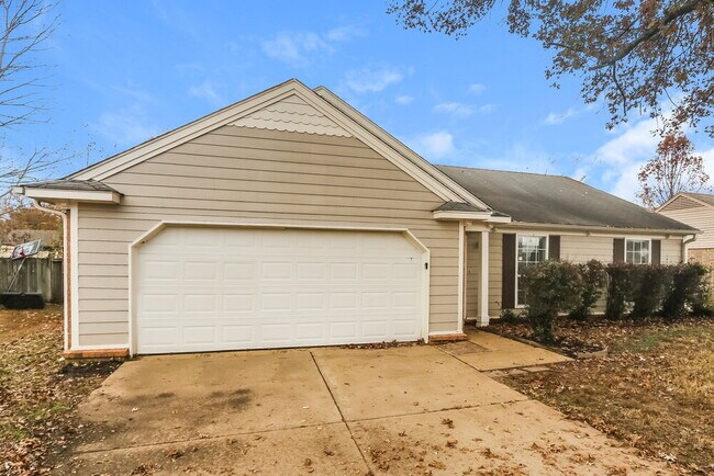 Building Photo - 7110 Redfern Dr