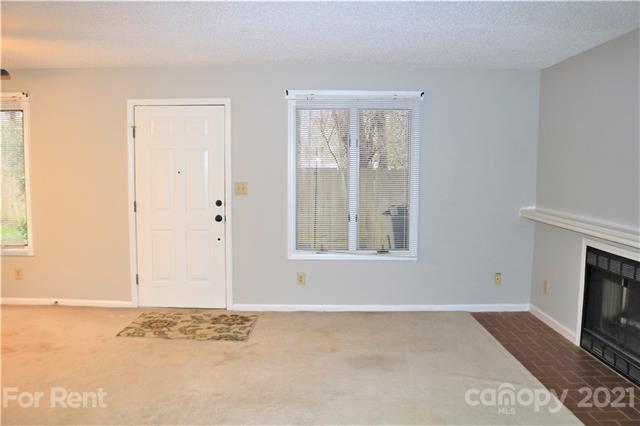 Building Photo - 1847 J Julian Ln