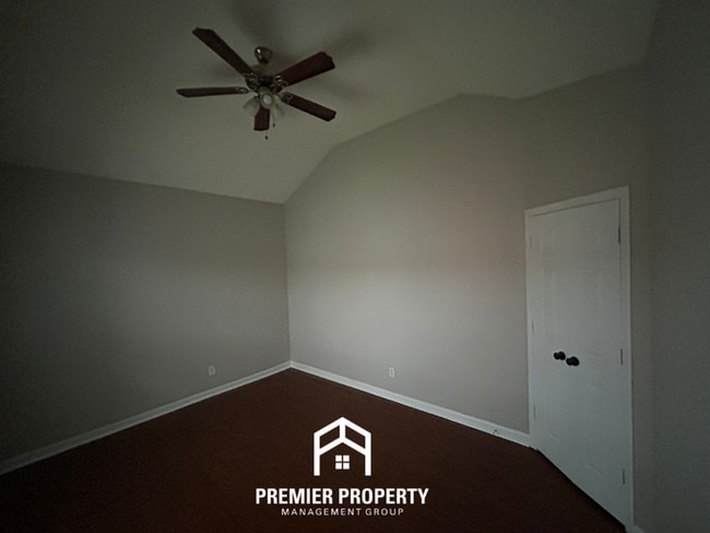 Building Photo - 3932 Gavick Cove