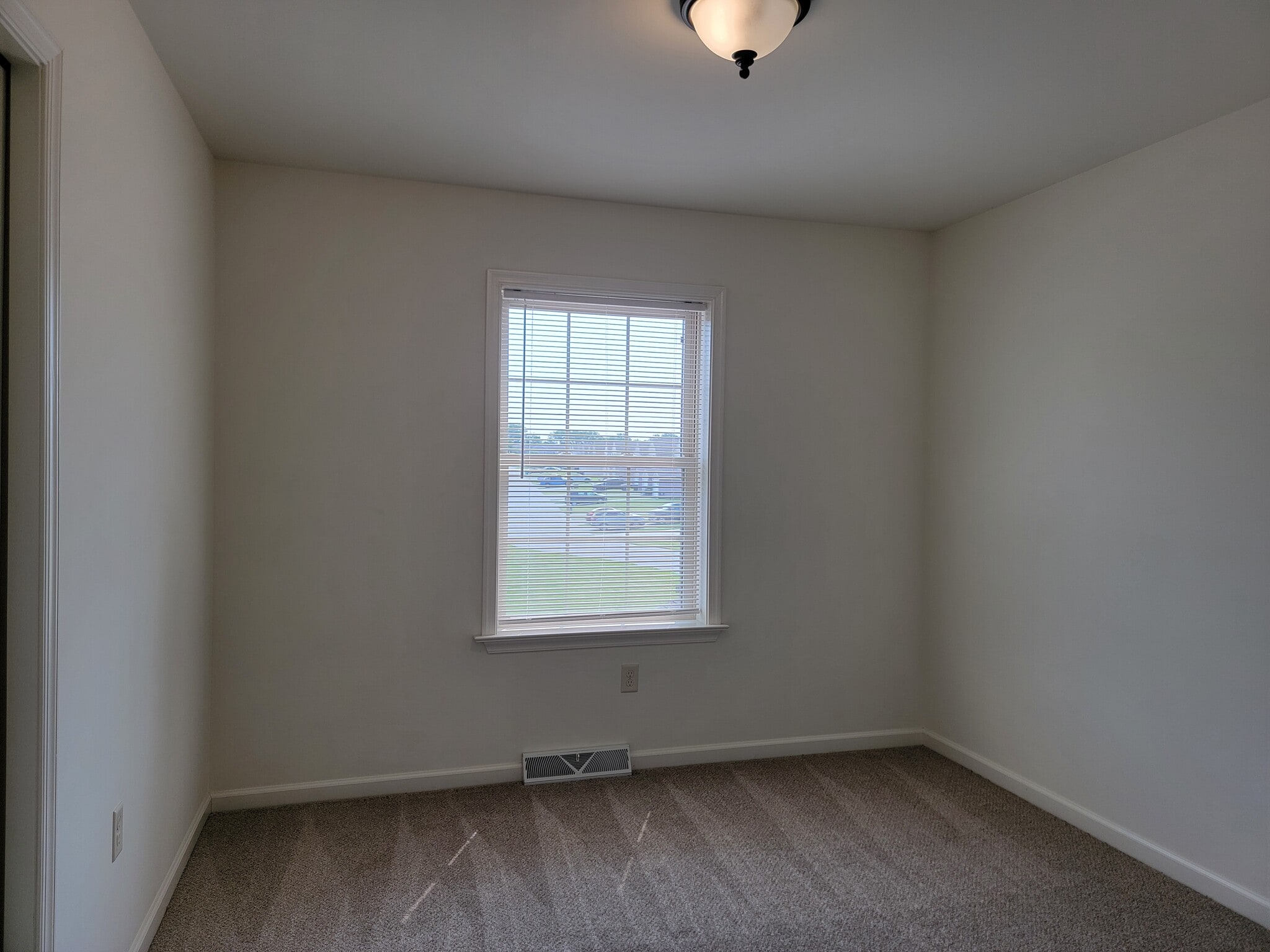 Building Photo - 74 Gable Dr