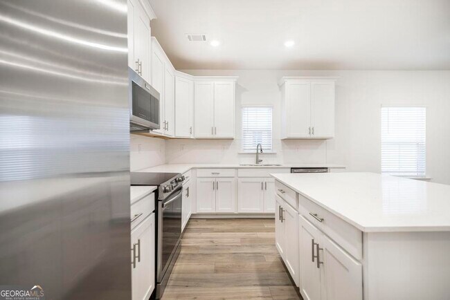 Building Photo - 107 Prospect Ave