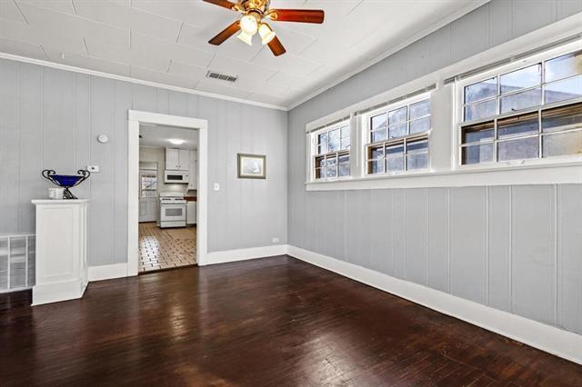 Building Photo - 1310 W Morton St