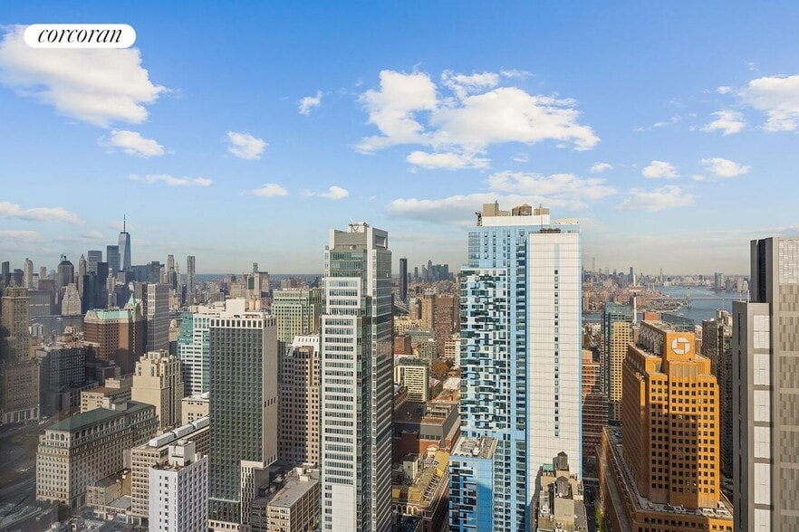 Building Photo - 11 Hoyt St