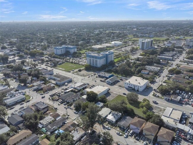 Building Photo - 6940 NW 6th Ct