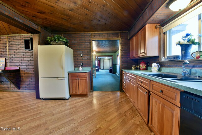 Building Photo - 467 Co Rd 75