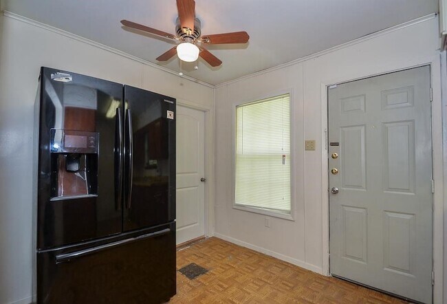 Building Photo - 5515 Flamingo Dr