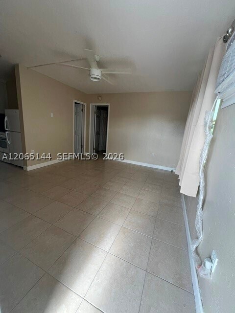 Building Photo - 4500 SW 67th Ave