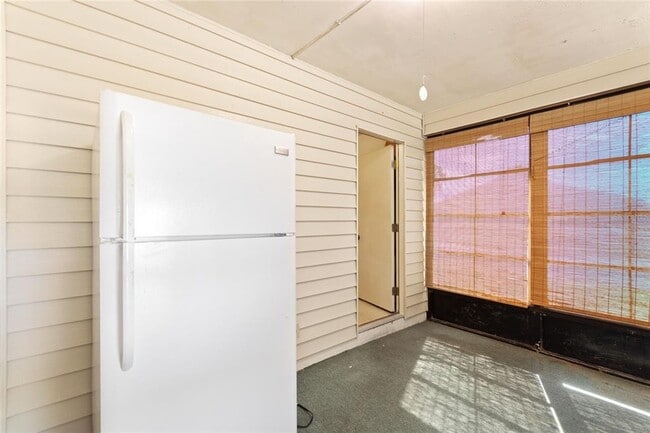 Building Photo - 3203 Bear Creek Ln