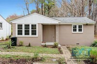 Building Photo - 3 bedroom, 1 bathroom home located in Lawrenceville, VA