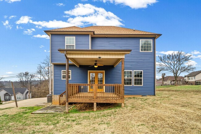 Building Photo - Pet Friendly Four Bedroom!