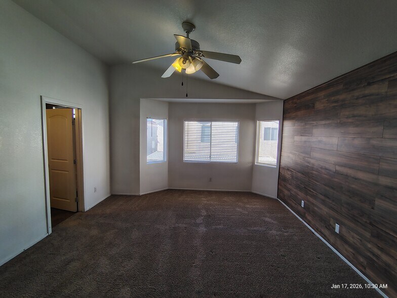 Building Photo - 5951 Gentleslope St