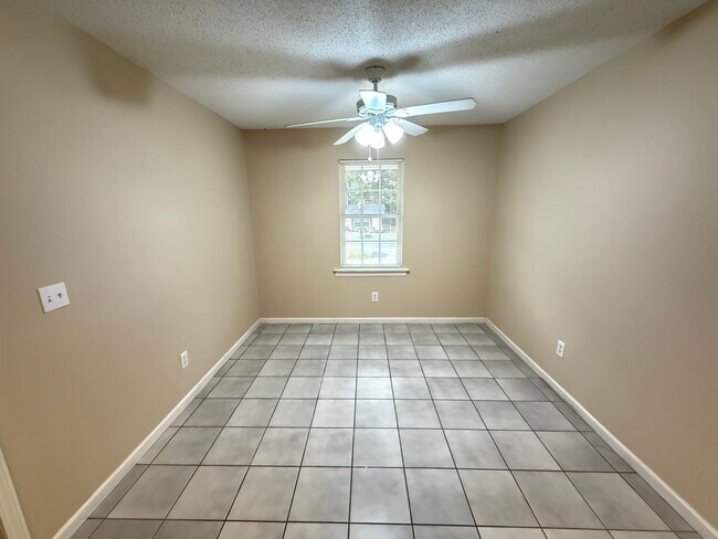 Building Photo - 84 Dodd Blvd SE