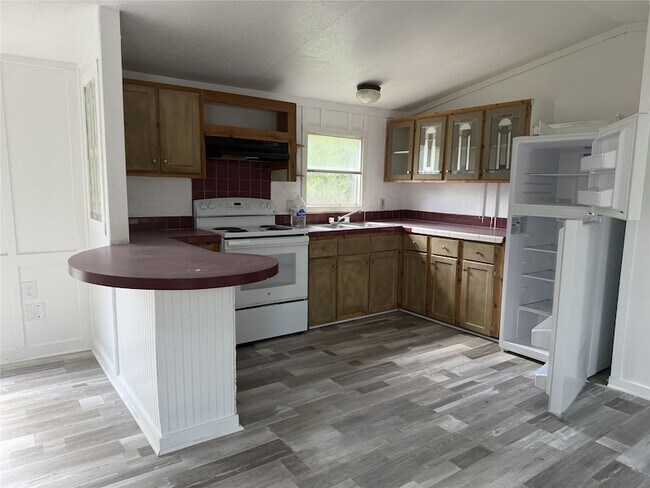 Building Photo - 16926 W Hammon