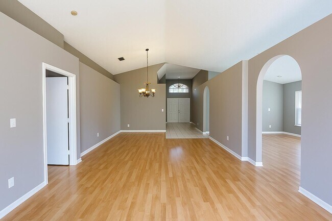 Building Photo - 7082 Davit Cir