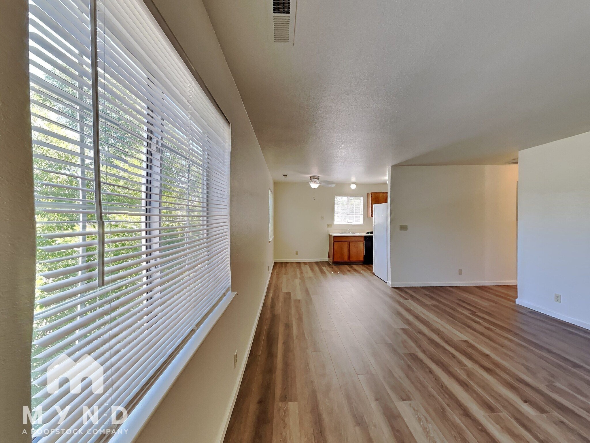 Building Photo - 540 Monroe St