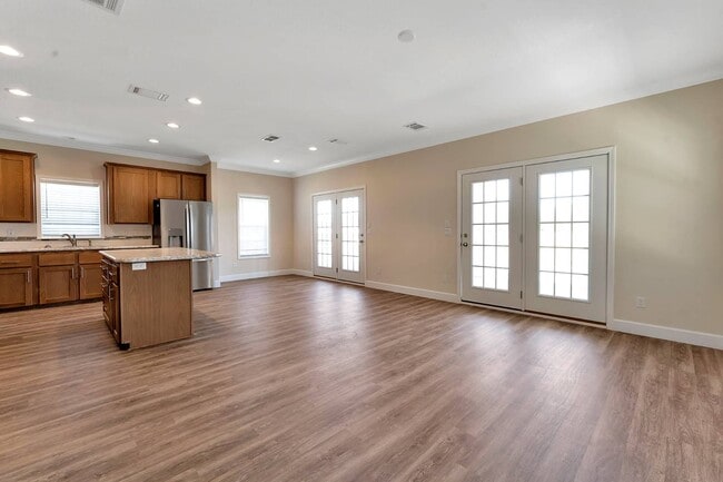 Building Photo - 3269 Walden Shores Blvd